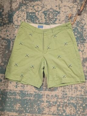 Castaway Light Green Embroidered Golf-Club Flat Front Shorts
